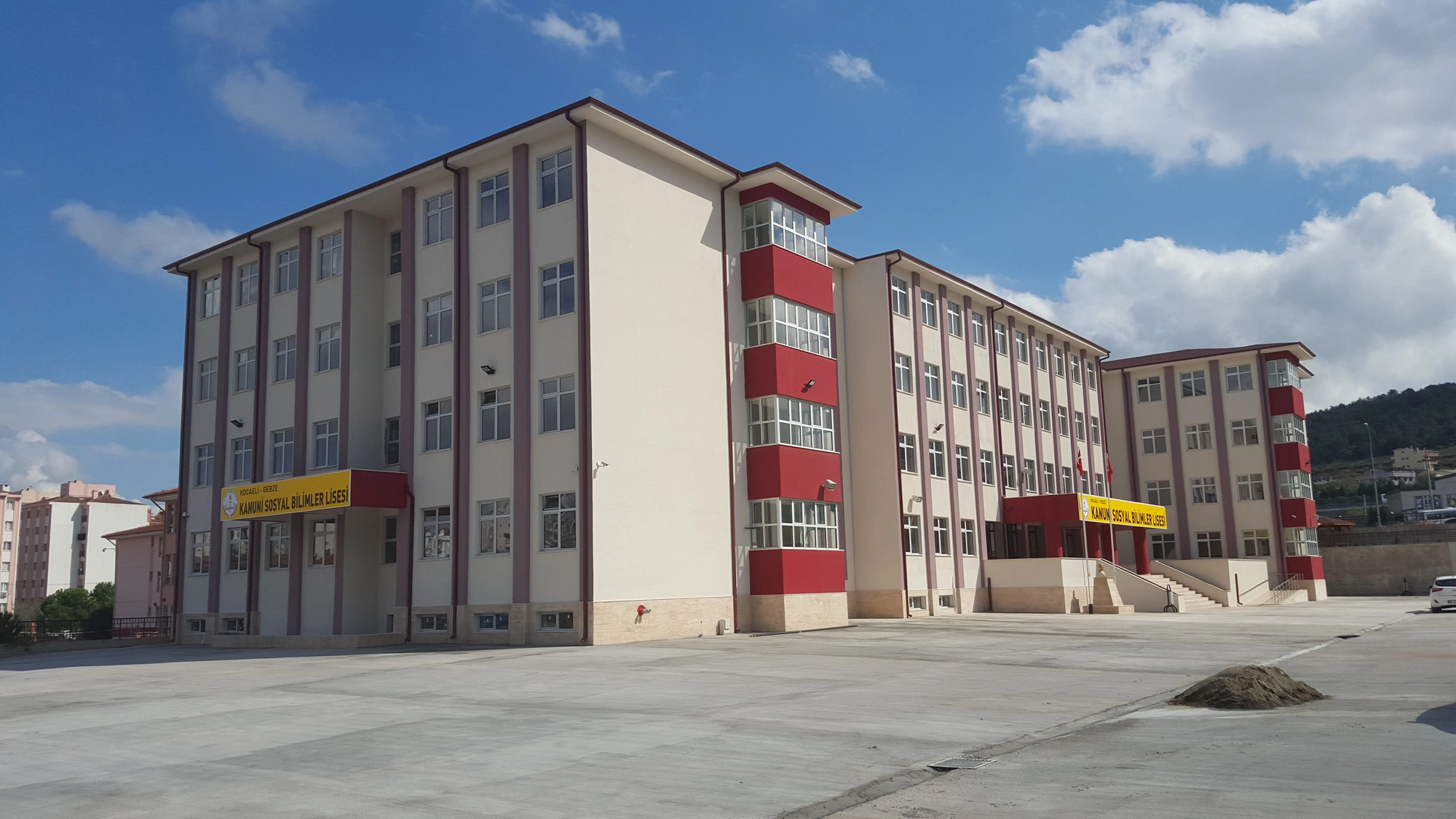 Gebze Kanuni Sosyal Bilimler Lisesi | Demka İnşaat